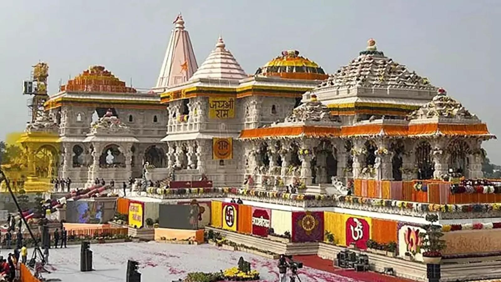 राम मंदिर चढ़ावा विवाद: चंपत राय और ट्रस्टी डॉ. अनिल मिश्रा ने दिया इस्तीफा, 8 आरोपी गिरफ्तार