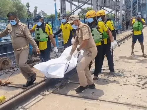 ऋषिकेश में गंगा बनी काल: चार पर्यटकों की डूबने से मौत, महिला को बचाने वाले ग्वालियर के युवक का भी मिला शव