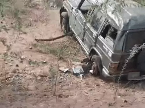 बालोतरा में दर्दनाक हादसा: टायर फटने से पलटी बोलेरो, मां-बेटे समेत 4 की मौत